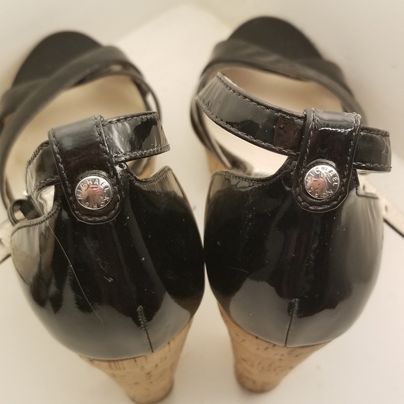 Michael Kors Plarform Sandals - Picture 4 of 5